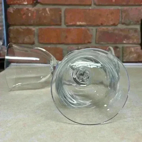 2 Towle Lead Crystal Water/Wine Glasses Pattern "Tudor" - Picture 3 of 8